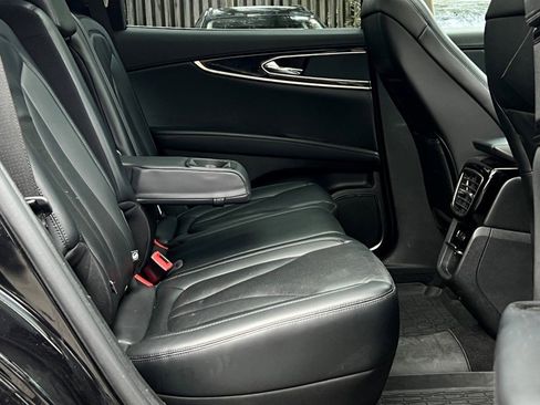 Certified 2023 Lincoln Nautilus Reserve image 13