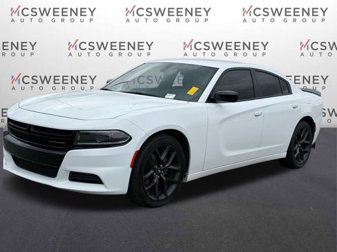 Used 2022 Dodge Charger SXT w/ Blacktop Package image 1