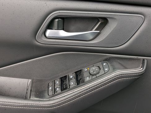 New 2026 Nissan Rogue SV w/ Cold Weather Package FWD image 13