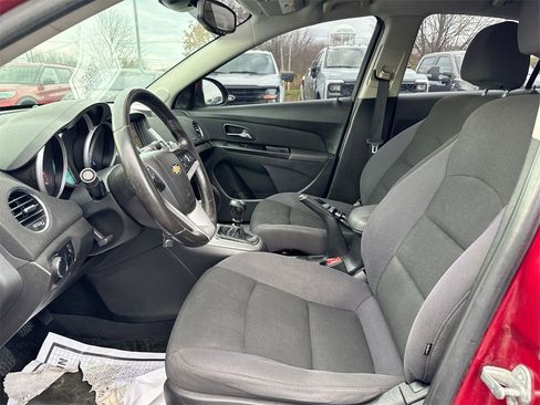 Used 2013 Chevrolet Cruze Eco image 17