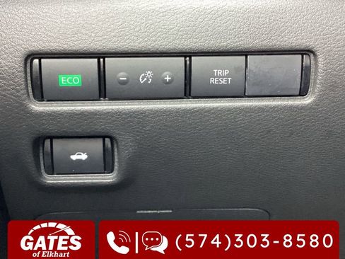 Used 2025 Nissan Sentra SV FWD image 20