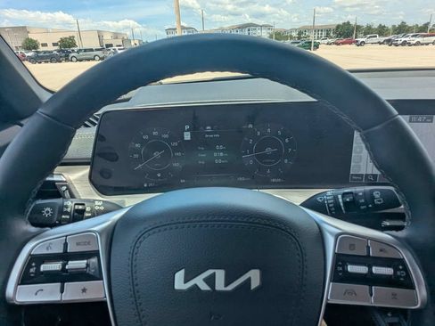 Certified 2025 Kia Telluride SX X-Line AWD/4WD image 40
