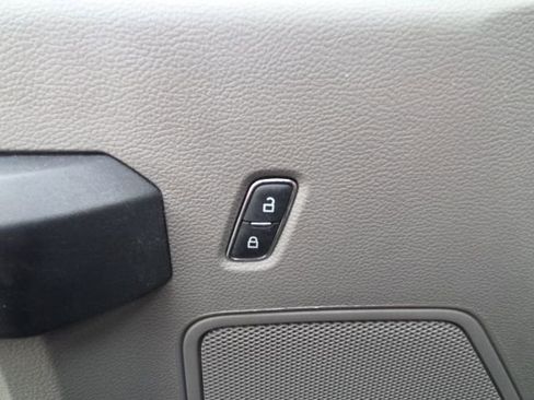 Used 2021 Ford F250 XL w/ Power Equipment Group image 21