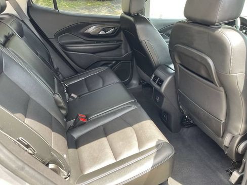 Used 2023 GMC Terrain SLT AWD/4WD image 15