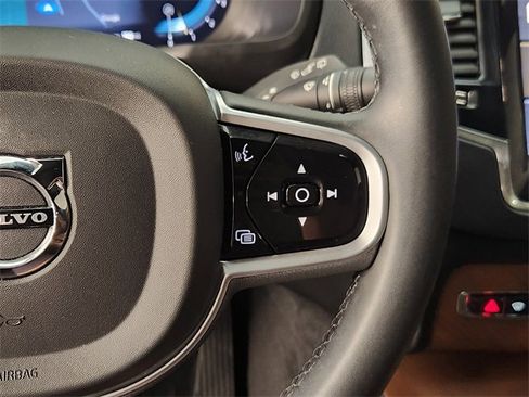 Used 2023 Volvo XC90 B6 Plus w/ Protection Package Premier image 29