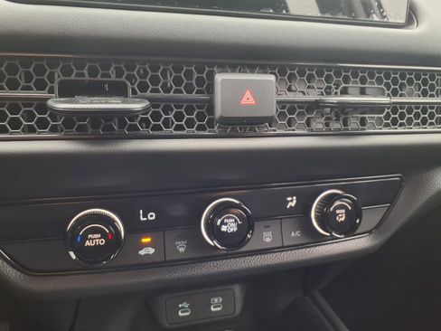 Certified 2026 Honda HR-V LX image 7
