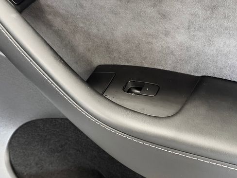 Used 2023 Tesla Model Y Long Range image 22