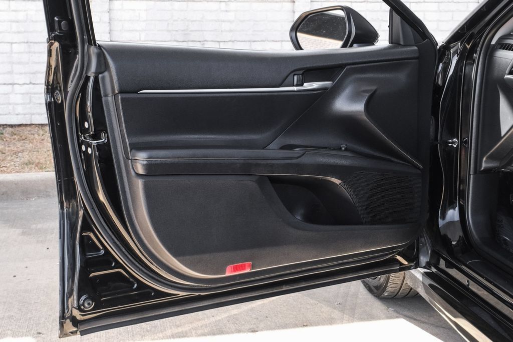 Used 2023 Toyota Camry SE FWD image 35