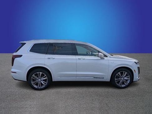 Certified 2023 Cadillac XT6 Premium Luxury w/ Technology Package FWD image 6