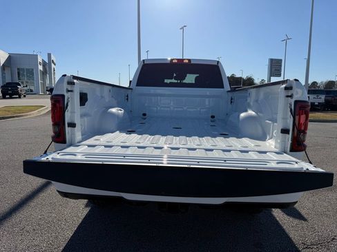 New 2026 RAM 2500 Big Horn AWD/4WD image 24