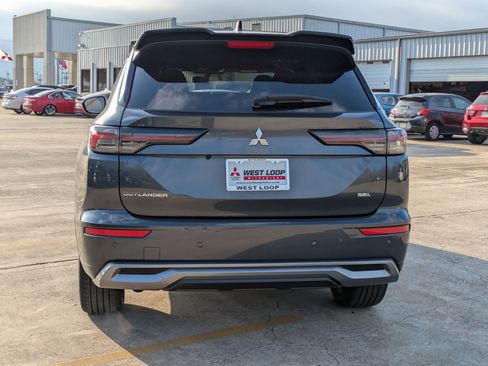New 2026 Mitsubishi Outlander SEL FWD image 4