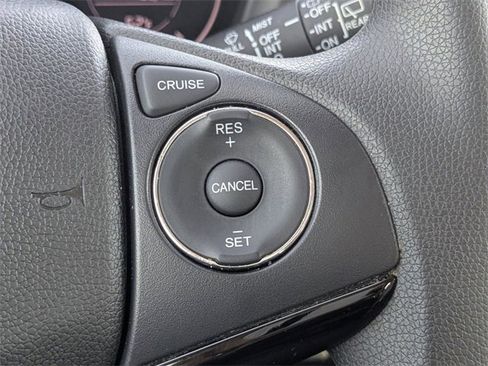 Used 2021 Honda HR-V LX image 27