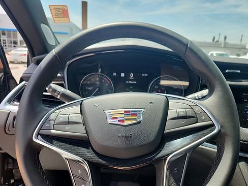Certified 2025 Cadillac XT5 Premium Luxury w/ Technology Package AWD/4WD image 20