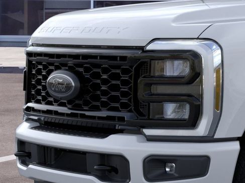 New 2026 Ford F250 XLT w/ XLT Premium Package AWD/4WD image 17