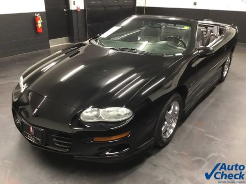 Used 2000 Chevrolet Camaro Z28 w/ Sport Appearance Pkg RWD image 6