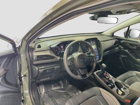 Used 2024 Subaru Crosstrek 2.5i Limited w/ Crosstrek Mirror Package AWD/4WD image 9