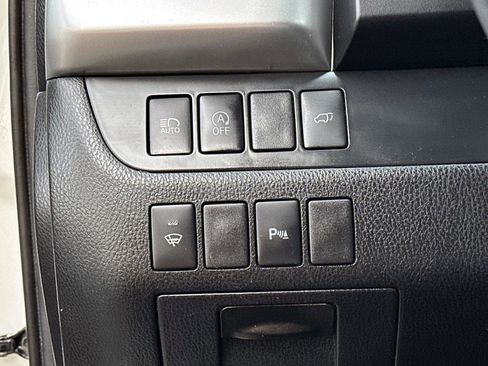 Used 2019 Toyota Highlander Limited image 31