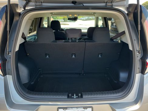 Used 2024 Kia Soul LX w/ Option Group 015 FWD image 9