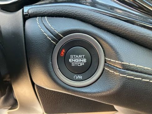 Used 2022 Dodge Durango SXT w/ Anodized Platinum Package image 35