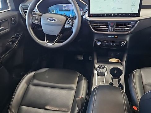 Used 2025 Ford Escape Platinum AWD/4WD image 25