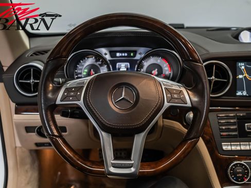 Used 2015 Mercedes-Benz SL 550 image 37