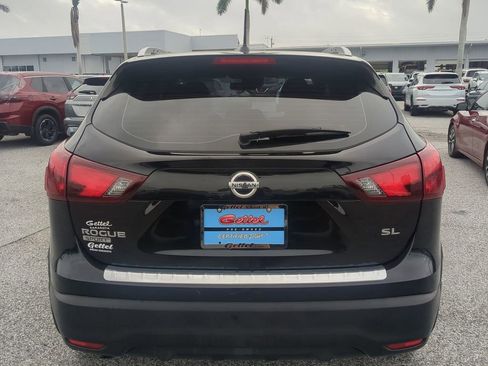 Used 2018 Nissan Rogue Sport SL w/ SL Premium Package image 6