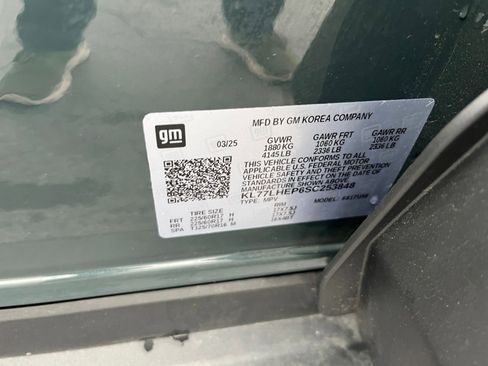 Used 2025 Chevrolet Trax LT w/ LT Convenience Package image 22