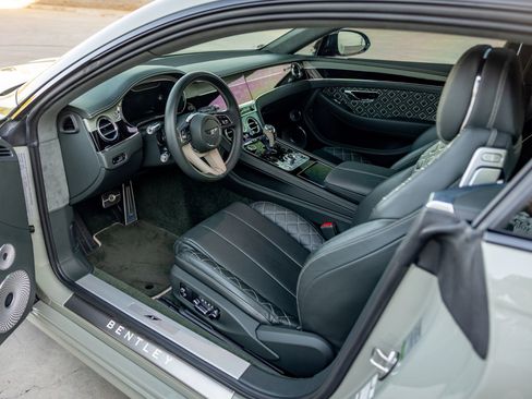 Used 2023 Bentley Continental GT Mulliner AWD/4WD image 10