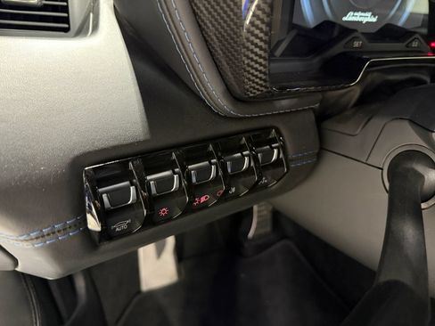 Used 2018 Lamborghini Aventador S AWD/4WD image 89