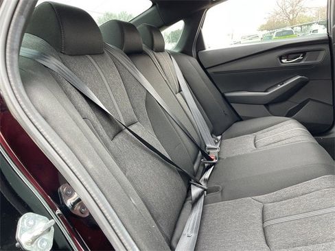 Used 2025 Honda Accord Sport image 27