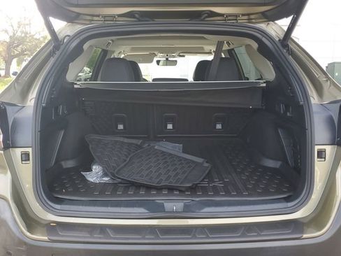 Used 2023 Subaru Outback Onyx Edition w/ Popular Package #2 image 10