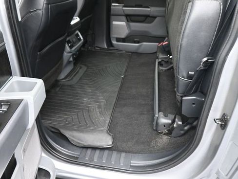 Used 2022 Ford F150 Lariat RWD image 19