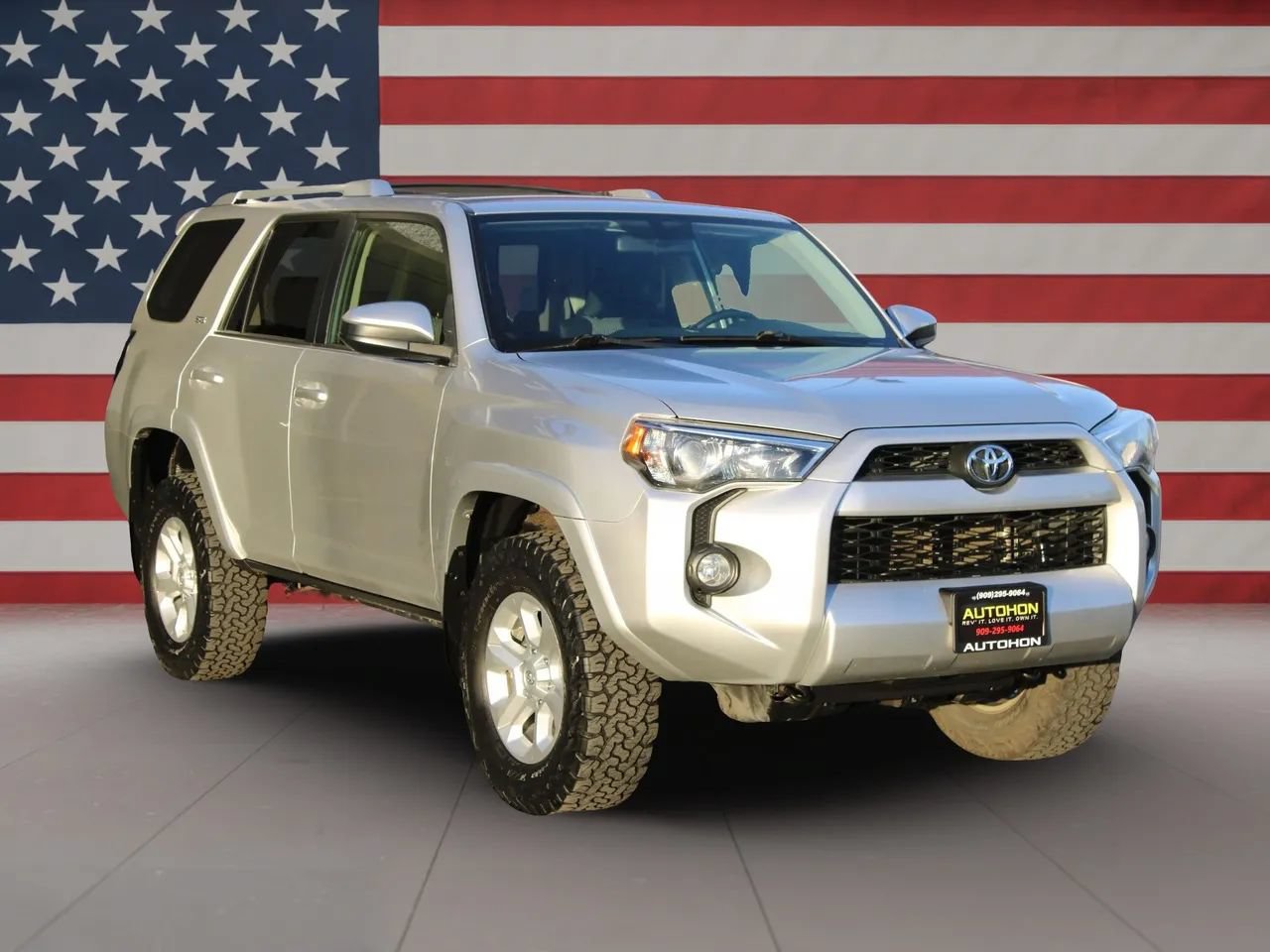 Used 2016 Toyota 4Runner SR5 AWD/4WD image 3