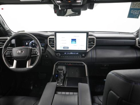 Used 2026 Toyota Sequoia Platinum AWD/4WD image 14