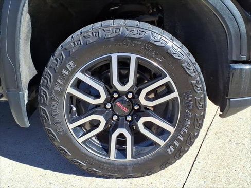 Used 2023 GMC Sierra 1500 AT4 AWD/4WD image 8