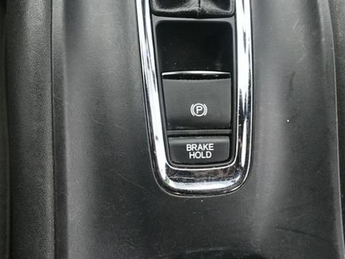 Used 2020 Honda HR-V Sport image 18