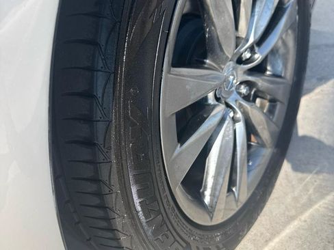 Used 2014 Lexus LS 460 w/ Comfort Package RWD image 17