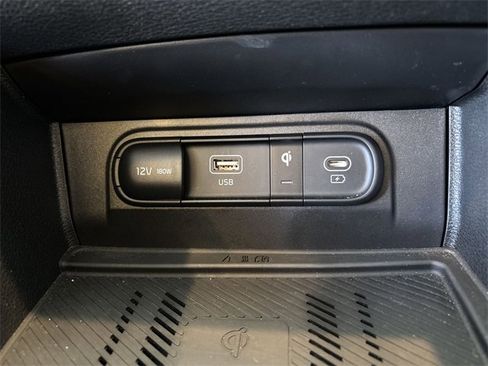 Used 2024 Kia Sportage EX image 27
