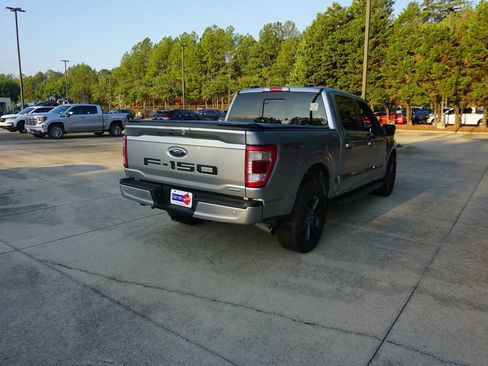 Used 2021 Ford F150 Lariat w/ Equipment Group 502A High AWD/4WD image 22