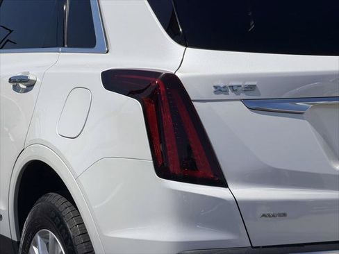 Used 2022 Cadillac XT5 Luxury AWD/4WD image 13