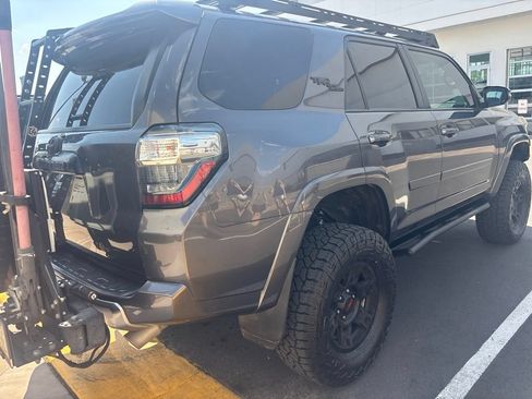 Used 2021 Toyota 4Runner TRD Off-Road Premium AWD/4WD image 4
