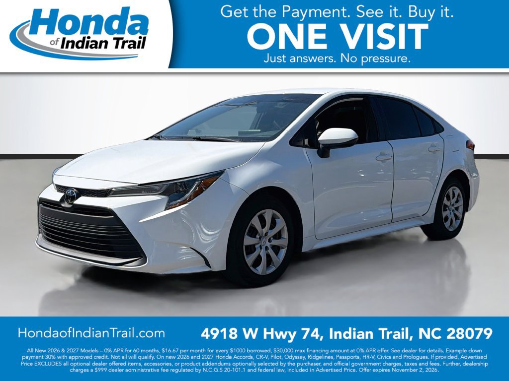 Used 2024 Toyota Corolla LE FWD image 2