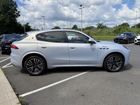 Used 2023 Maserati Grecale Modena AWD/4WD image 10