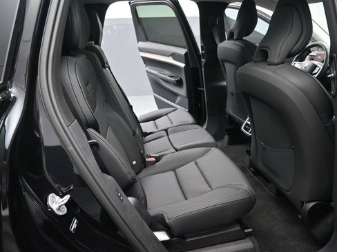 New 2025 Volvo EX90 Plus image 19