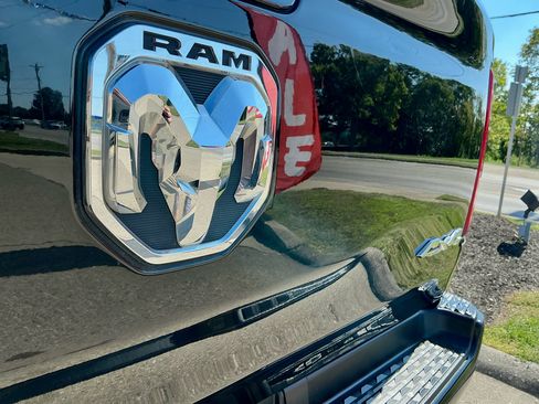 Used 2022 RAM 1500 Limited image 34