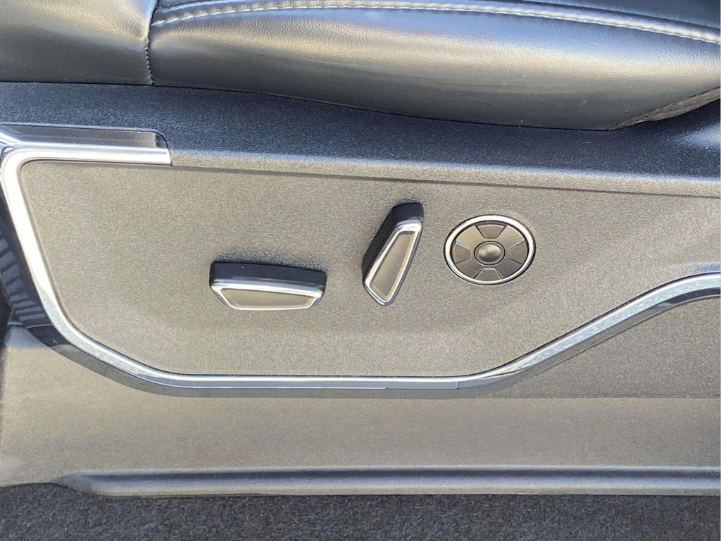 Used 2024 Ford F150 Platinum AWD/4WD image 16