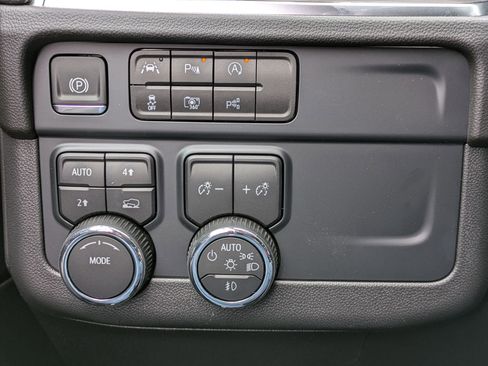 New 2025 Chevrolet Tahoe Premier image 23