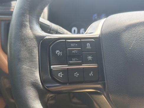 Used 2024 Ford Expedition Max Platinum AWD/4WD image 21