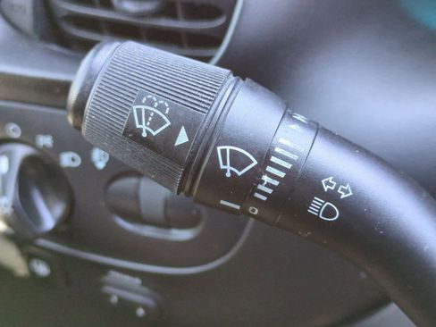 Used 2002 Lincoln Blackwood image 27