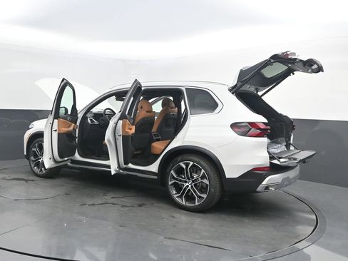 New 2026 BMW X5 xDrive50e AWD/4WD image 56